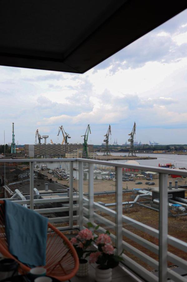 Glow Apartments, Apartamenty Stocznia Cesarska & Montownia Gdansk Bagian luar foto